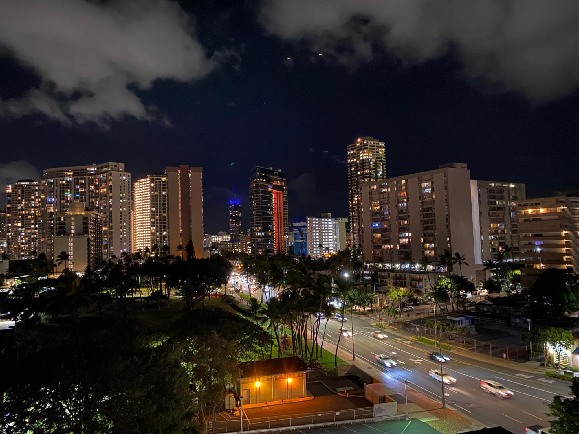 Cozy Studio With Free Parking In Waikiki Honolulu Eksteriør bilde