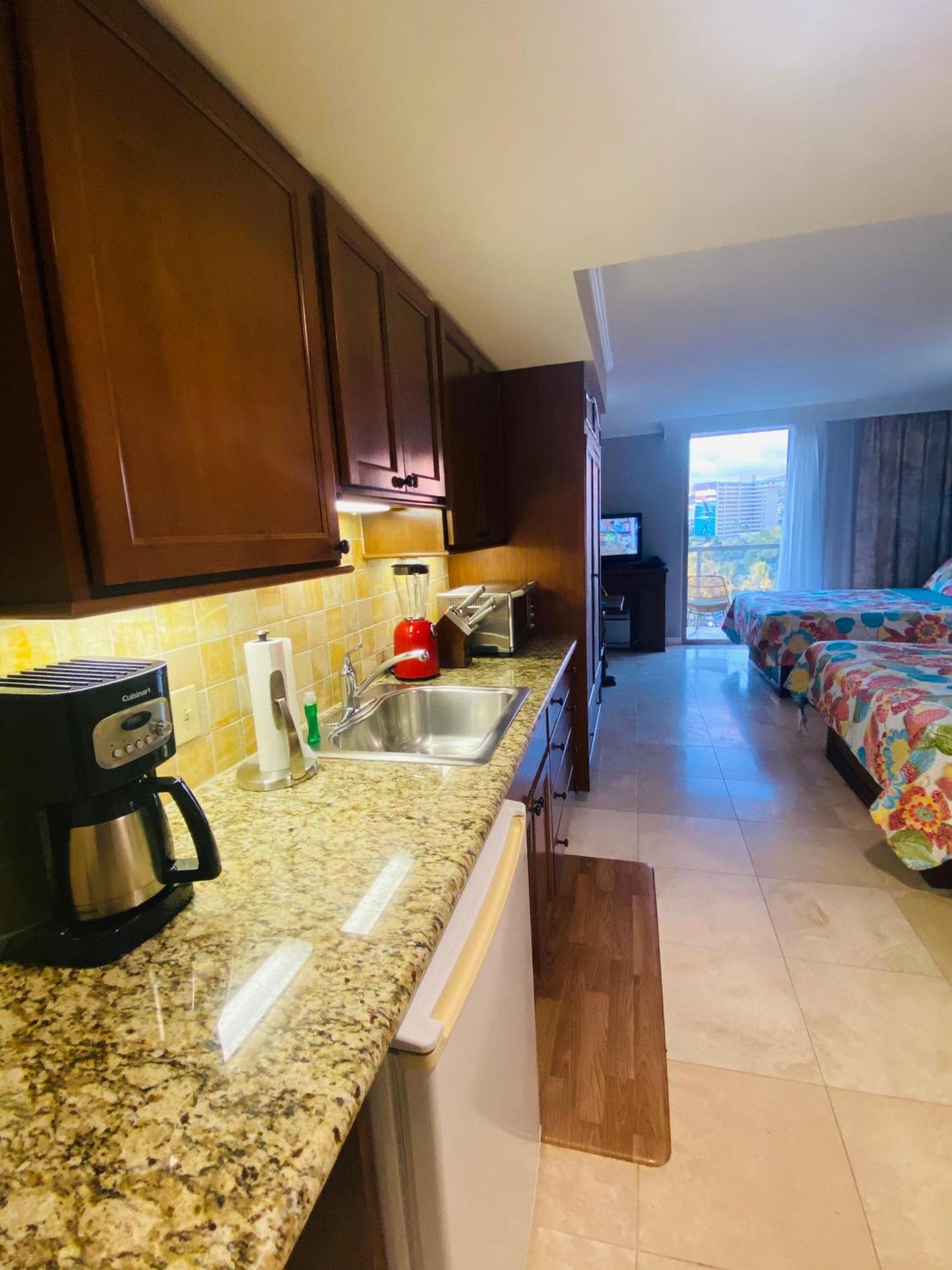 Cozy Studio With Free Parking In Waikiki Honolulu Eksteriør bilde